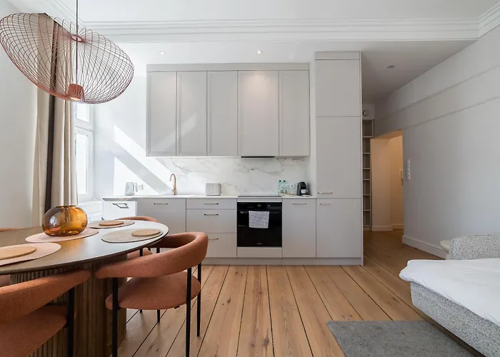 Zielona Harmony By Bookinghost 아파트