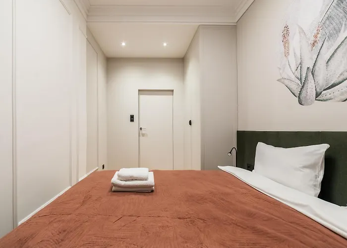 Zielona Harmony By Bookinghost